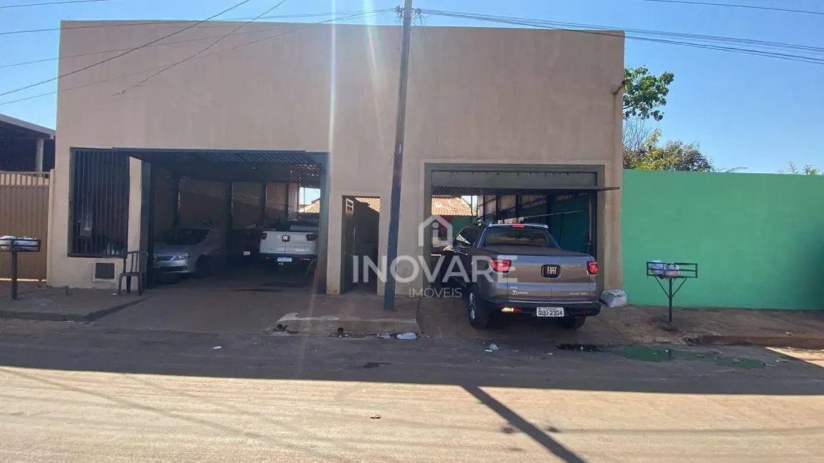Casa com 2 quartos à venda, 360m2 em Itumbiara - GO - imagem 1 Foto 1 de Casa com 2 quartos à venda, 360m2 em Itumbiara - GO
