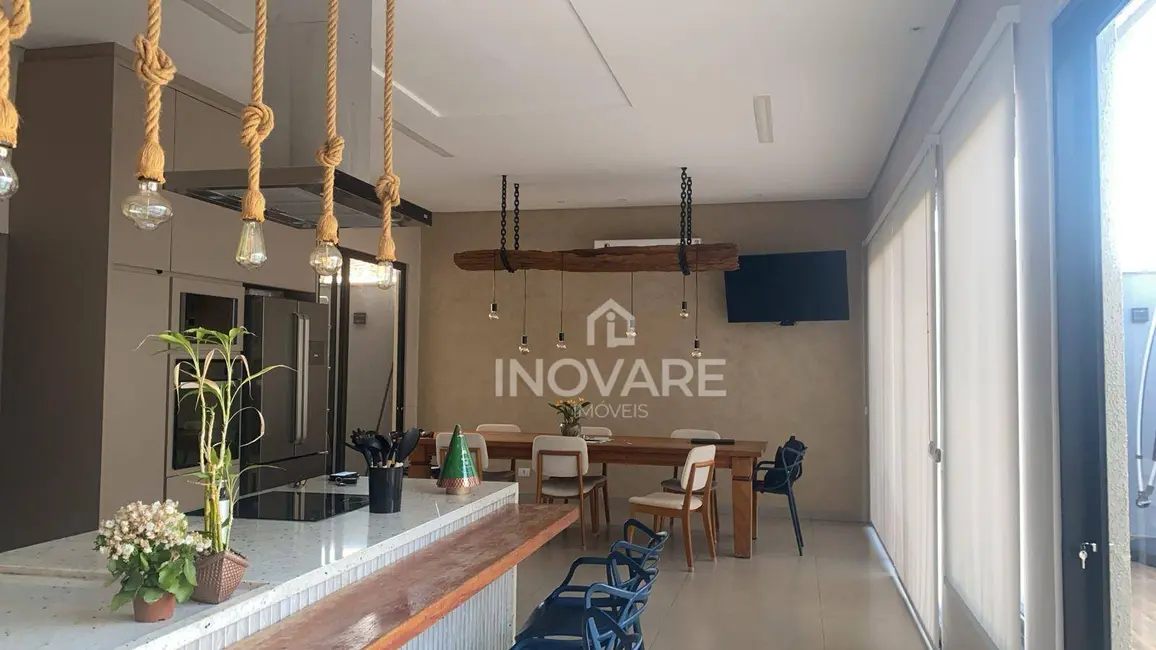 Casa com 3 quartos à venda, 581m2 em Residencial Jardim Primavera, Itumbiara - GO - imagem 8 Foto 8 de Casa com 3 quartos à venda, 581m2 em Residencial Jardim Primavera, Itumbiara - GO