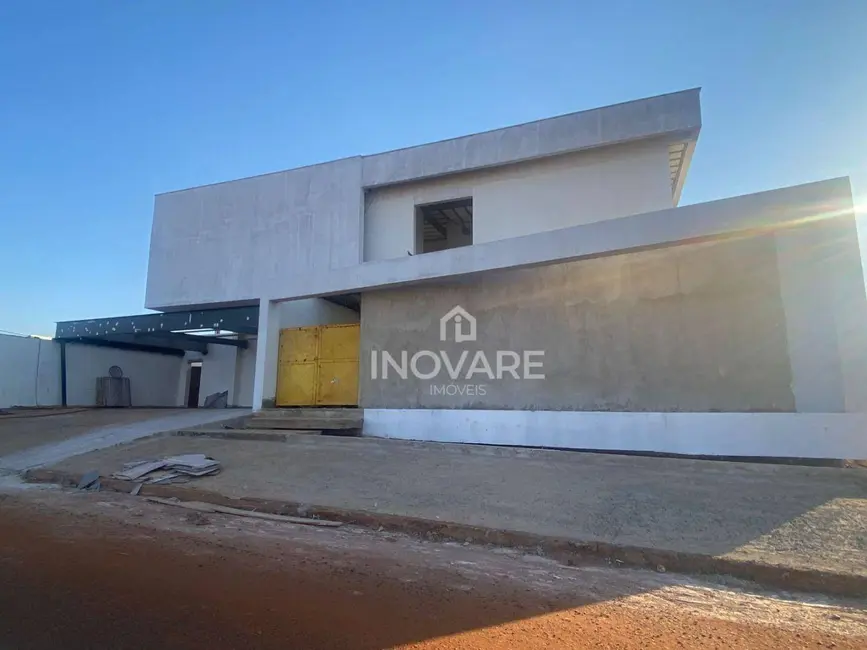 Casa com 4 quartos à venda em Itumbiara - GO - imagem 3 Foto 3 de Casa com 4 quartos à venda em Itumbiara - GO