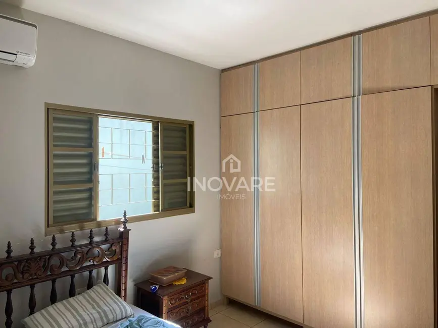 Foto 9 de Casa com 3 quartos à venda, 360m2 em Residencial Jardim Primavera, Itumbiara - GO