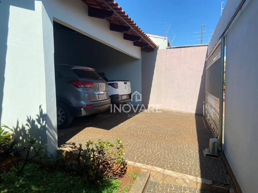 Foto 2 de Casa com 3 quartos à venda, 360m2 em Residencial Jardim Primavera, Itumbiara - GO