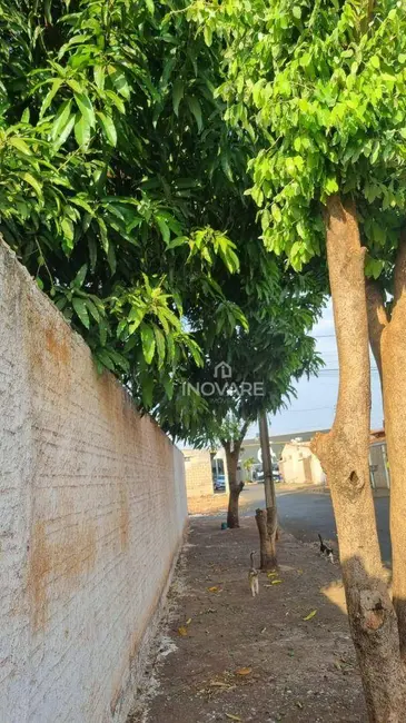 Foto 5 de Terreno / Lote à venda, 200m2 em Itumbiara - GO