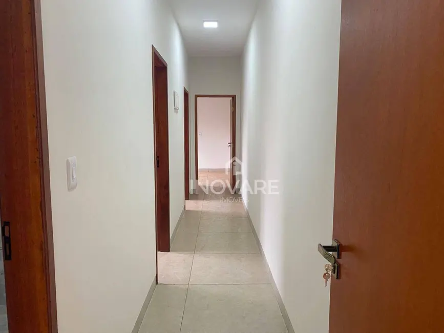 Casa com 3 quartos à venda, 150m2 em Itumbiara - GO - imagem 4 Foto 4 de Casa com 3 quartos à venda, 150m2 em Itumbiara - GO