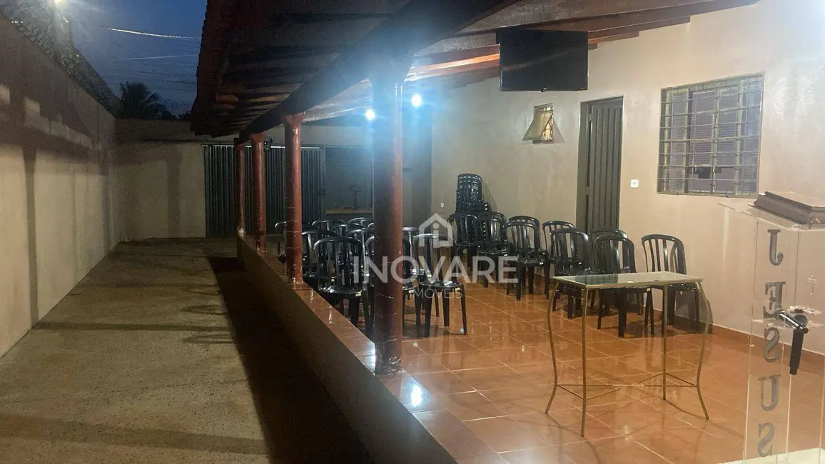 Casa com 2 quartos à venda, 250m2 em Prefeito José Moisés, Itumbiara - GO - imagem 4 Foto 4 de Casa com 2 quartos à venda, 250m2 em Prefeito José Moisés, Itumbiara - GO