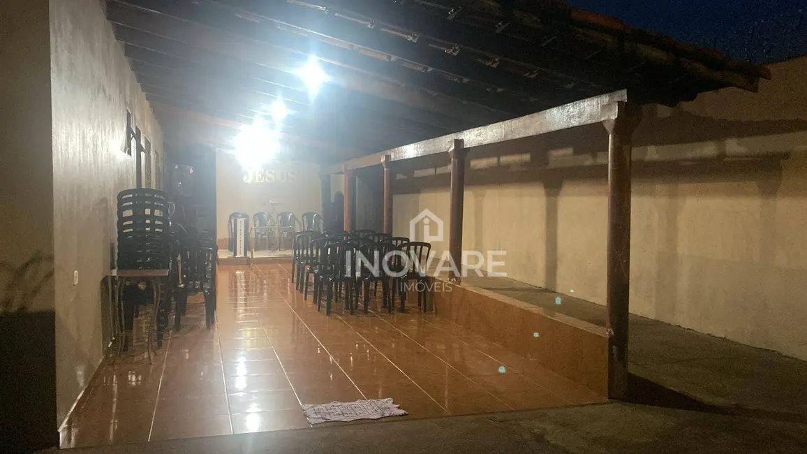 Casa com 2 quartos à venda, 250m2 em Prefeito José Moisés, Itumbiara - GO - imagem 2 Foto 2 de Casa com 2 quartos à venda, 250m2 em Prefeito José Moisés, Itumbiara - GO