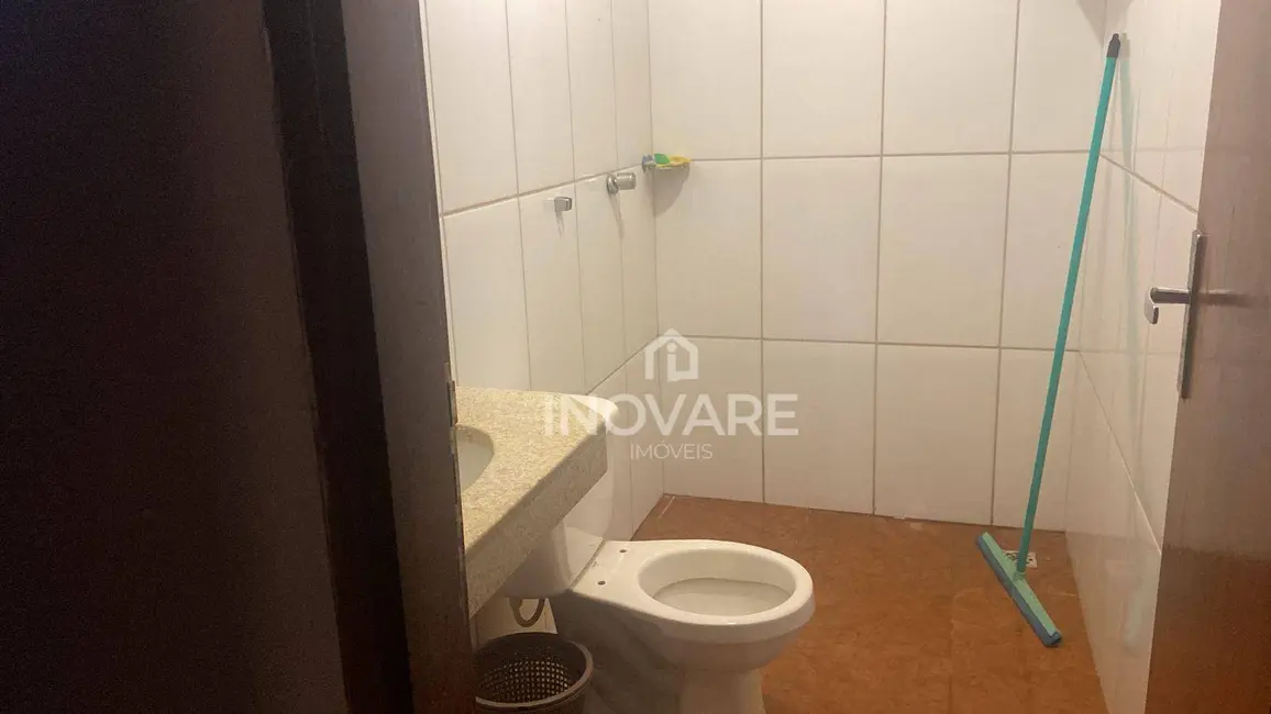 Casa com 2 quartos à venda, 250m2 em Prefeito José Moisés, Itumbiara - GO - imagem 9 Foto 9 de Casa com 2 quartos à venda, 250m2 em Prefeito José Moisés, Itumbiara - GO