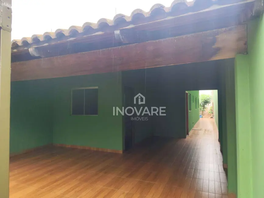 Foto 2 de Casa com 2 quartos à venda, 186m2 em Itumbiara - GO
