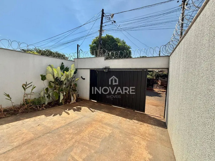 Casa com 2 quartos à venda em Setor Planalto, Itumbiara - GO - imagem 3 Foto 3 de Casa com 2 quartos à venda em Setor Planalto, Itumbiara - GO