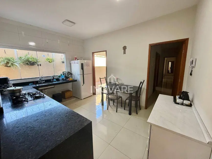 Casa com 2 quartos à venda em Setor Planalto, Itumbiara - GO - imagem 6 Foto 6 de Casa com 2 quartos à venda em Setor Planalto, Itumbiara - GO