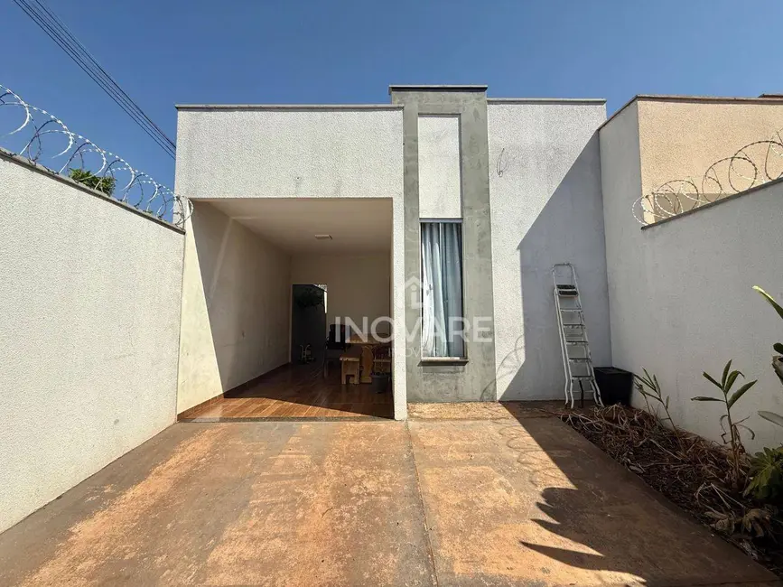 Casa com 2 quartos à venda em Setor Planalto, Itumbiara - GO - imagem 2 Foto 2 de Casa com 2 quartos à venda em Setor Planalto, Itumbiara - GO