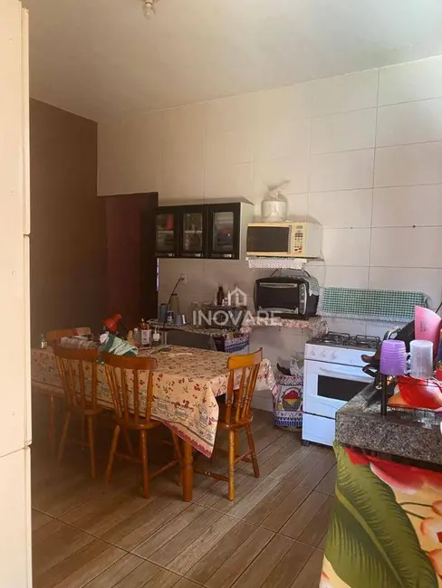 Casa com 2 quartos à venda, 250m2 em Setor Buritys, Itumbiara - GO - imagem 3 Foto 3 de Casa com 2 quartos à venda, 250m2 em Setor Buritys, Itumbiara - GO