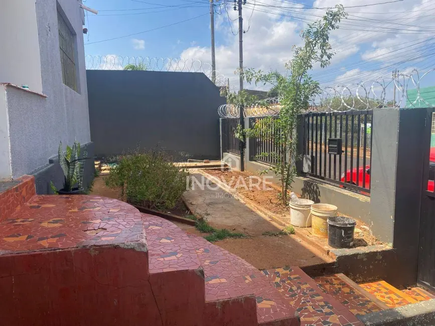 Foto 2 de Casa com 3 quartos à venda, 3047m2 em Setor Bela Vista, Itumbiara - GO