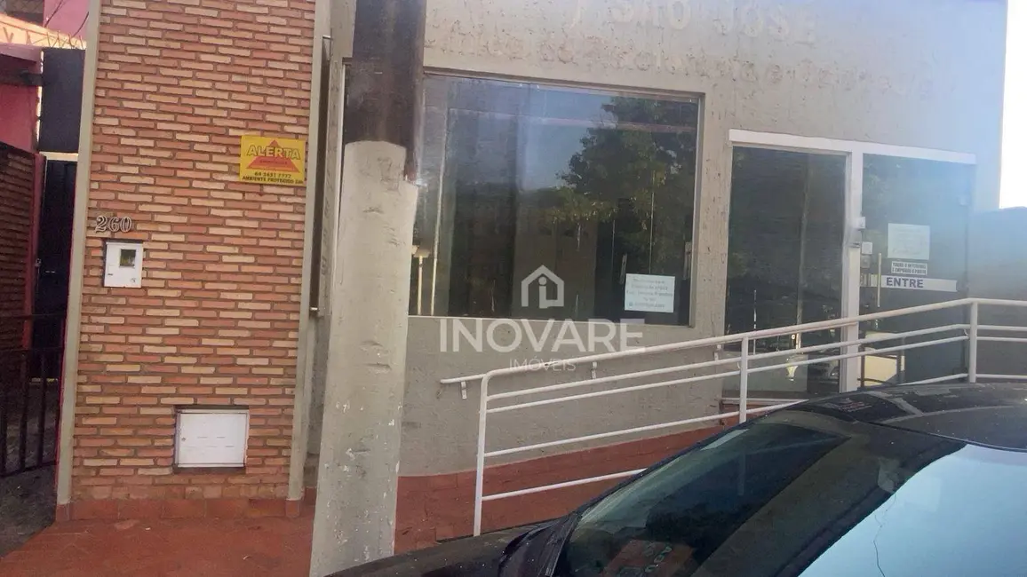 Sala Comercial para alugar, 150m2 em Itumbiara - GO - imagem 1 Foto 1 de Sala Comercial para alugar, 150m2 em Itumbiara - GO