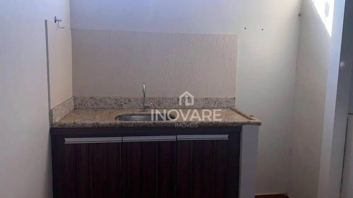 Sala Comercial para alugar, 150m2 em Itumbiara - GO - imagem 3 Foto 3 de Sala Comercial para alugar, 150m2 em Itumbiara - GO