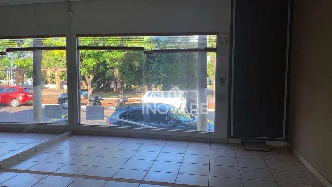 Sala Comercial para alugar, 150m2 em Itumbiara - GO - imagem 2 Foto 2 de Sala Comercial para alugar, 150m2 em Itumbiara - GO