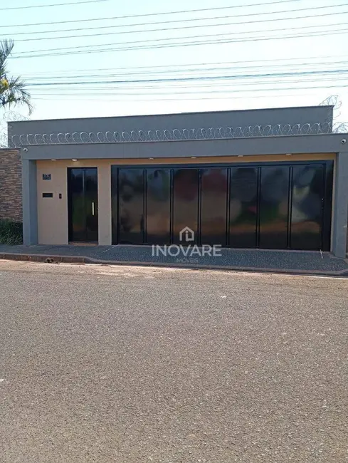 Casa com 3 quartos à venda, 298m2 em Itumbiara - GO - imagem 2 Foto 2 de Casa com 3 quartos à venda, 298m2 em Itumbiara - GO