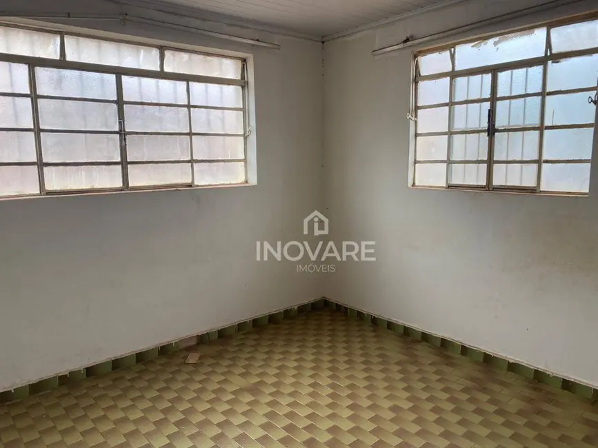 Casa com 2 quartos à venda e para alugar, 141m2 em Setor Bela Vista, Itumbiara - GO - imagem 5 Foto 5 de Casa com 2 quartos à venda e para alugar, 141m2 em Setor Bela Vista, Itumbiara - GO