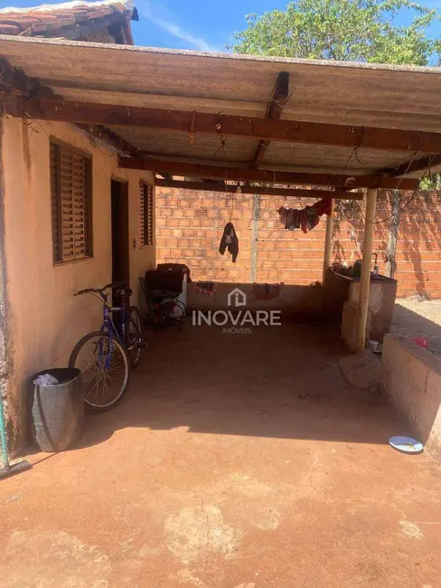 Casa com 2 quartos à venda, 250m2 em Itumbiara - GO - imagem 1 Foto 1 de Casa com 2 quartos à venda, 250m2 em Itumbiara - GO