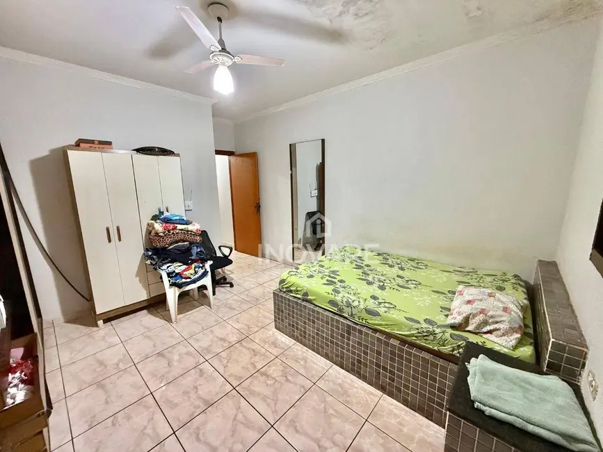 Foto 7 de Casa com 4 quartos à venda, 283m2 em Itumbiara - GO