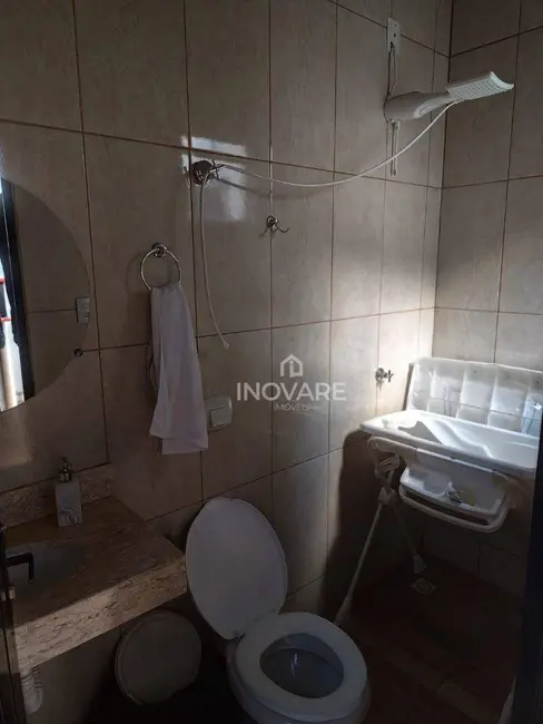 Foto 7 de Casa com 2 quartos à venda, 180m2 em Itumbiara - GO