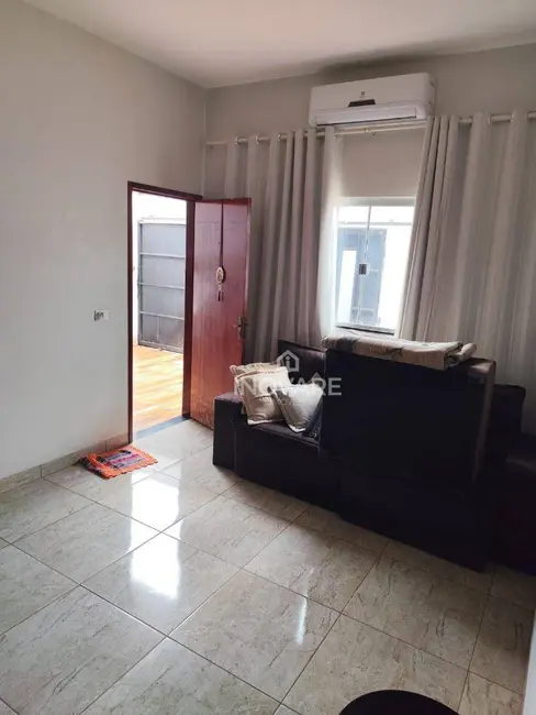 Foto 5 de Casa com 2 quartos à venda, 180m2 em Itumbiara - GO