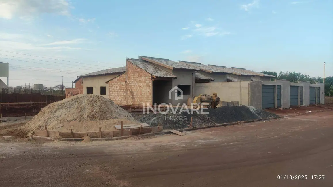 Foto 1 de Casa com 2 quartos à venda, 180m2 em Itumbiara - GO