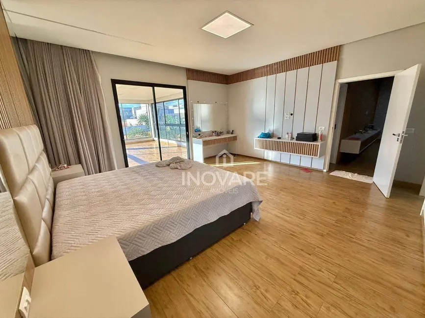 Casa de Condomínio com 4 quartos à venda, 600m2 em Arapora - MG - imagem 5 Foto 5 de Casa de Condomínio com 4 quartos à venda, 600m2 em Arapora - MG