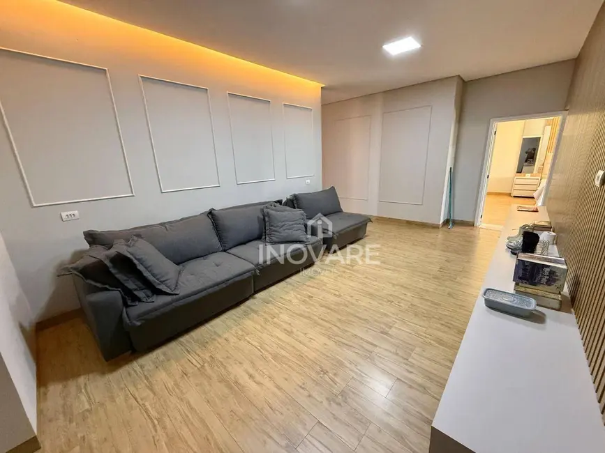 Casa de Condomínio com 4 quartos à venda, 600m2 em Arapora - MG - imagem 4 Foto 4 de Casa de Condomínio com 4 quartos à venda, 600m2 em Arapora - MG