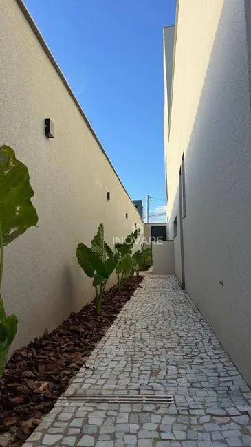 Casa de Condomínio com 2 quartos à venda, 300m2 em Arapora - MG - imagem 8 Foto 8 de Casa de Condomínio com 2 quartos à venda, 300m2 em Arapora - MG