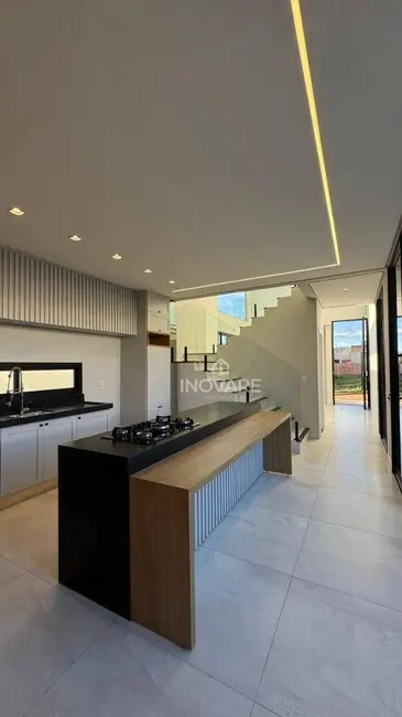 Casa de Condomínio com 2 quartos à venda, 300m2 em Arapora - MG - imagem 6 Foto 6 de Casa de Condomínio com 2 quartos à venda, 300m2 em Arapora - MG