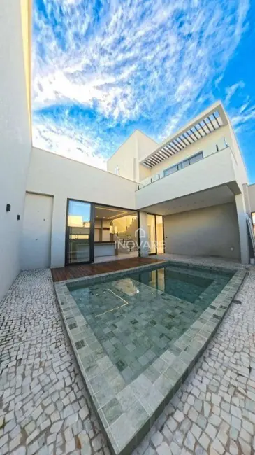 Casa de Condomínio com 2 quartos à venda, 300m2 em Arapora - MG - imagem 9 Foto 9 de Casa de Condomínio com 2 quartos à venda, 300m2 em Arapora - MG