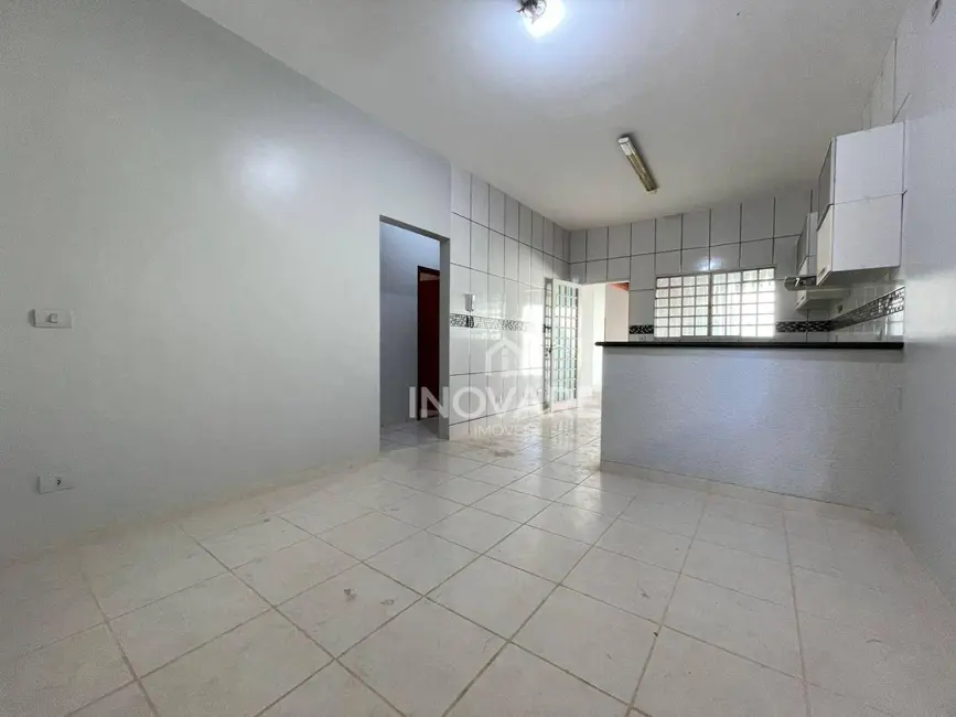 Casa com 4 quartos à venda, 360m2 em Jardim Leonora, Itumbiara - GO - imagem 3 Foto 3 de Casa com 4 quartos à venda, 360m2 em Jardim Leonora, Itumbiara - GO