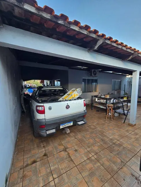 Casa com 3 quartos à venda, 360m2 em Jardim América, Itumbiara - GO - imagem 2 Foto 2 de Casa com 3 quartos à venda, 360m2 em Jardim América, Itumbiara - GO