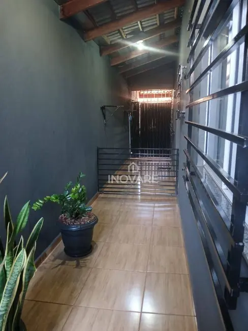 Casa com 2 quartos à venda, 180m2 em Itumbiara - GO - imagem 9 Foto 9 de Casa com 2 quartos à venda, 180m2 em Itumbiara - GO