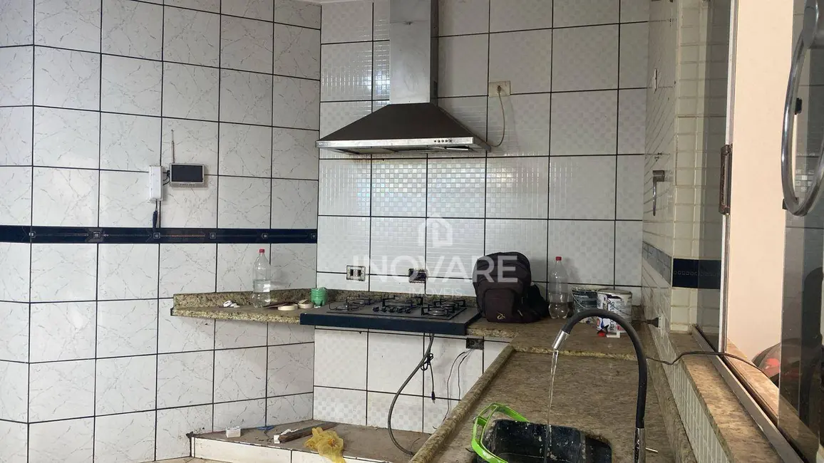 Casa com 2 quartos para alugar, 340m2 em Itumbiara - GO - imagem 9 Foto 9 de Casa com 2 quartos para alugar, 340m2 em Itumbiara - GO