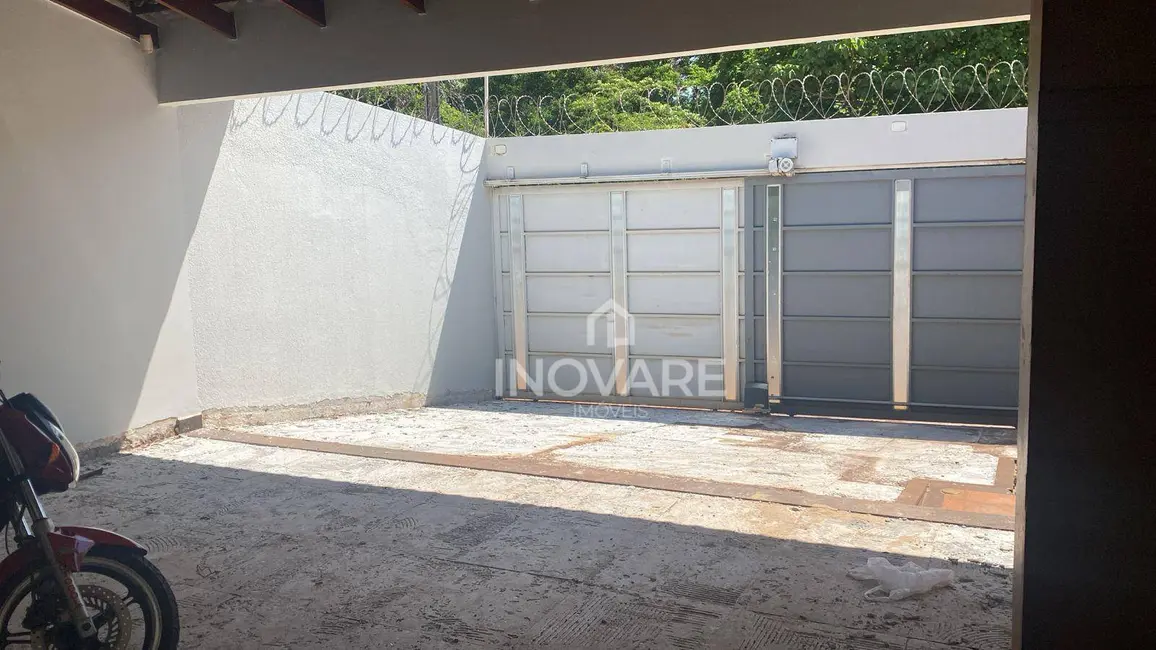 Casa com 2 quartos para alugar, 340m2 em Itumbiara - GO - imagem 2 Foto 2 de Casa com 2 quartos para alugar, 340m2 em Itumbiara - GO