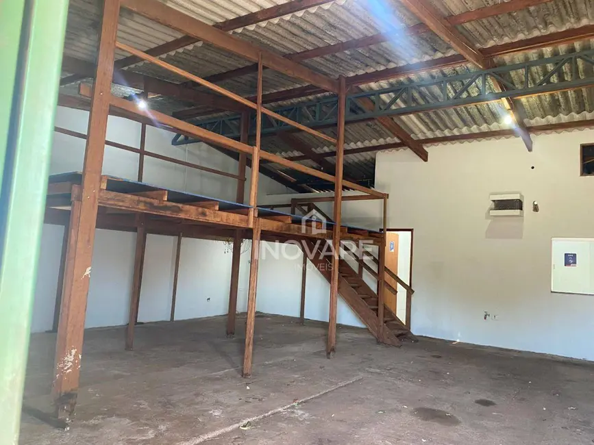 Armazém / Galpão para alugar, 1600m2 em Setor Luz, Itumbiara - GO - imagem 5 Foto 5 de Armazém / Galpão para alugar, 1600m2 em Setor Luz, Itumbiara - GO