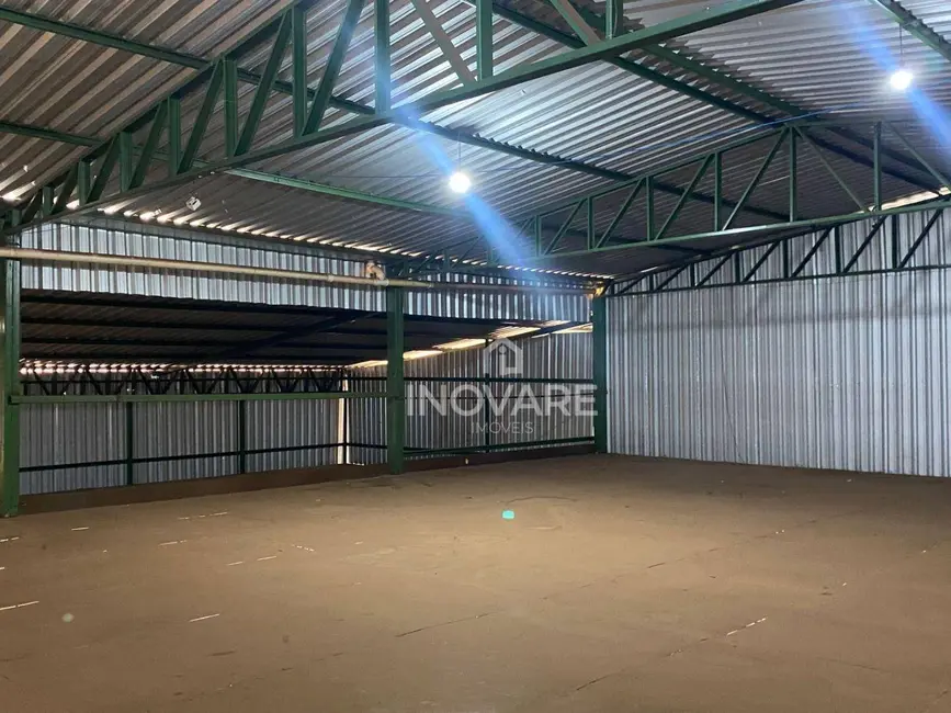Armazém / Galpão para alugar, 1600m2 em Setor Luz, Itumbiara - GO - imagem 1 Foto 1 de Armazém / Galpão para alugar, 1600m2 em Setor Luz, Itumbiara - GO