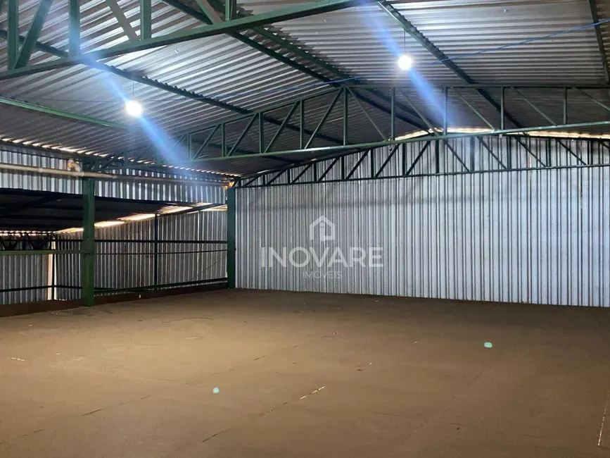 Armazém / Galpão para alugar, 1600m2 em Setor Luz, Itumbiara - GO - imagem 6 Foto 6 de Armazém / Galpão para alugar, 1600m2 em Setor Luz, Itumbiara - GO