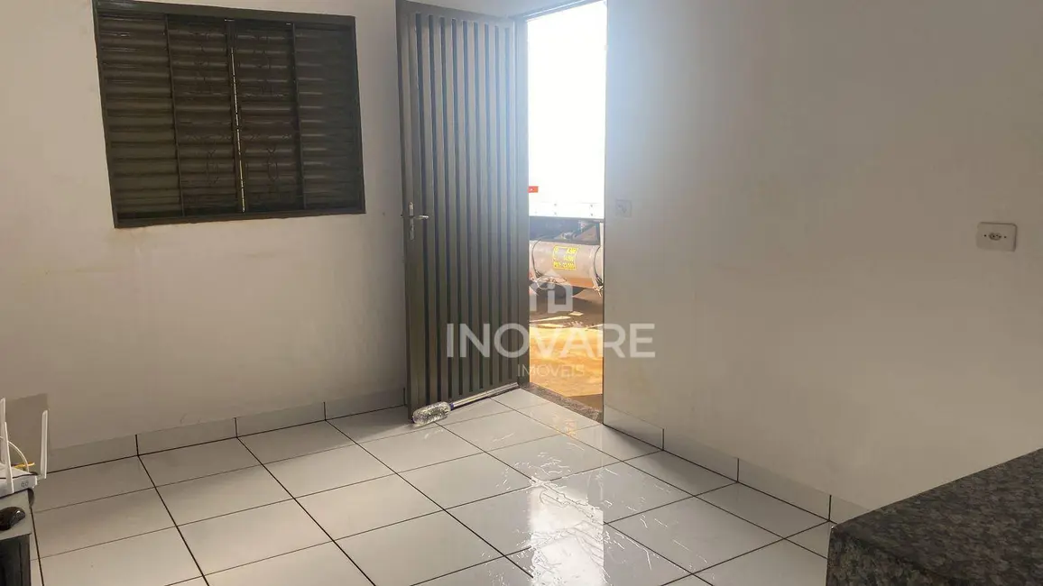 Casa com 3 quartos à venda, 300m2 em Itumbiara - GO - imagem 6 Foto 6 de Casa com 3 quartos à venda, 300m2 em Itumbiara - GO