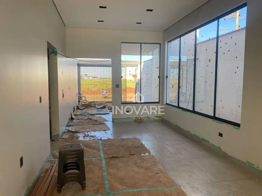 Casa com 3 quartos à venda, 250m2 em Itumbiara - GO - imagem 4 Foto 4 de Casa com 3 quartos à venda, 250m2 em Itumbiara - GO