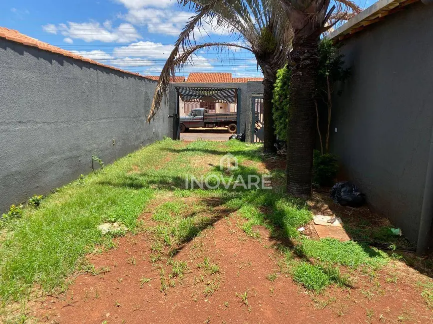 Casa com 3 quartos à venda, 394m2 em Itumbiara - GO - imagem 1 Foto 1 de Casa com 3 quartos à venda, 394m2 em Itumbiara - GO