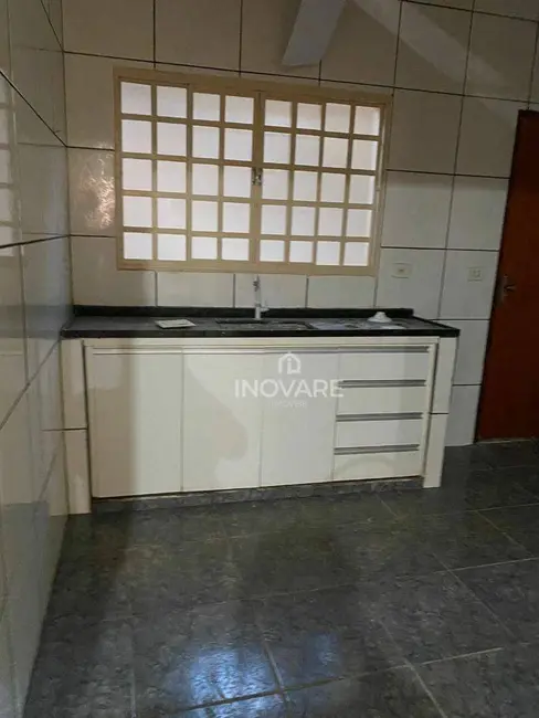 Casa com 3 quartos à venda, 394m2 em Itumbiara - GO - imagem 9 Foto 9 de Casa com 3 quartos à venda, 394m2 em Itumbiara - GO