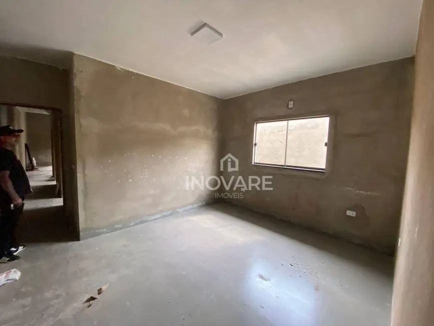 Casa com 3 quartos à venda, 210m2 em Itumbiara - GO - imagem 8 Foto 8 de Casa com 3 quartos à venda, 210m2 em Itumbiara - GO
