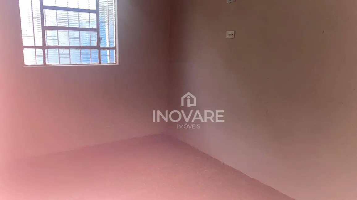 Casa com 4 quartos para alugar, 200m2 em Itumbiara - GO - imagem 6 Foto 6 de Casa com 4 quartos para alugar, 200m2 em Itumbiara - GO