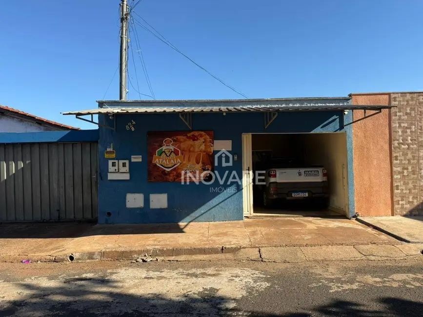 Casa com 4 quartos à venda, 90m2 em Itumbiara - GO - imagem 2 Foto 2 de Casa com 4 quartos à venda, 90m2 em Itumbiara - GO