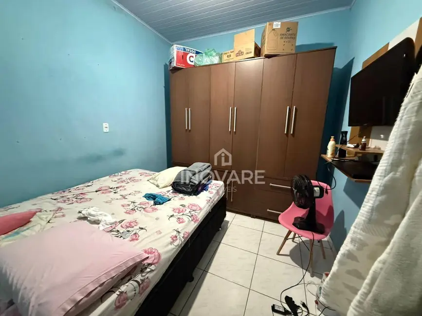 Casa com 4 quartos à venda, 90m2 em Itumbiara - GO - imagem 5 Foto 5 de Casa com 4 quartos à venda, 90m2 em Itumbiara - GO