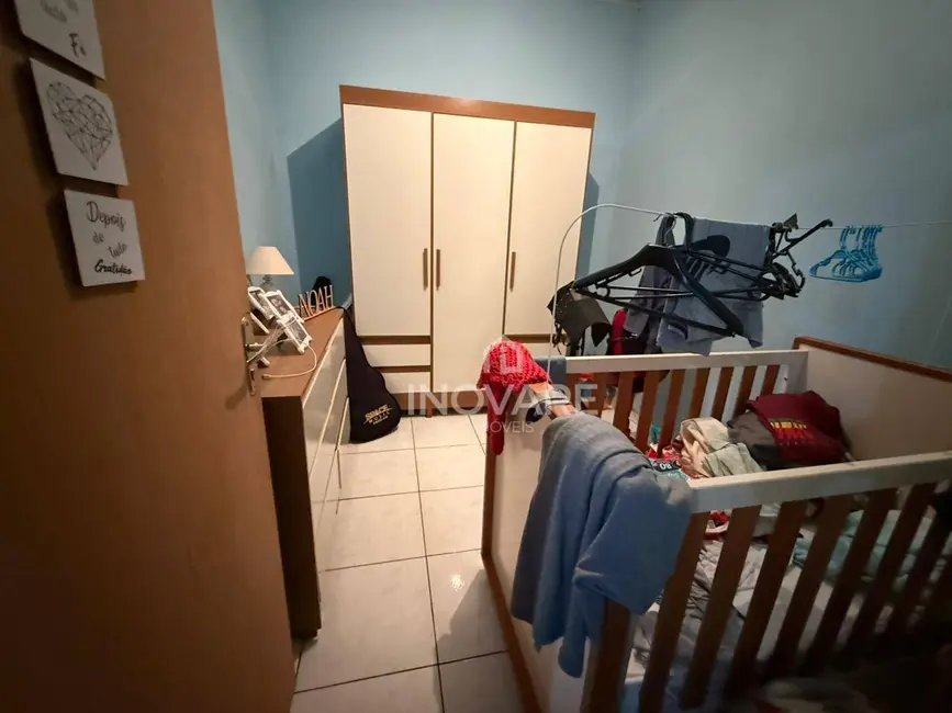 Casa com 4 quartos à venda, 90m2 em Itumbiara - GO - imagem 7 Foto 7 de Casa com 4 quartos à venda, 90m2 em Itumbiara - GO