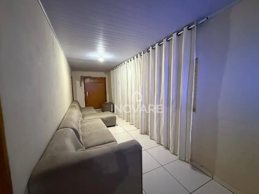 Casa com 4 quartos à venda, 90m2 em Itumbiara - GO - imagem 1 Foto 1 de Casa com 4 quartos à venda, 90m2 em Itumbiara - GO