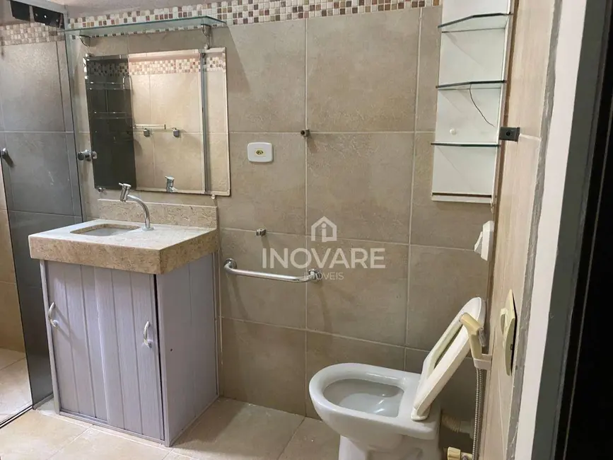 Casa com 3 quartos à venda, 360m2 em Residencial Jardim Primavera, Itumbiara - GO - imagem 7 Foto 7 de Casa com 3 quartos à venda, 360m2 em Residencial Jardim Primavera, Itumbiara - GO